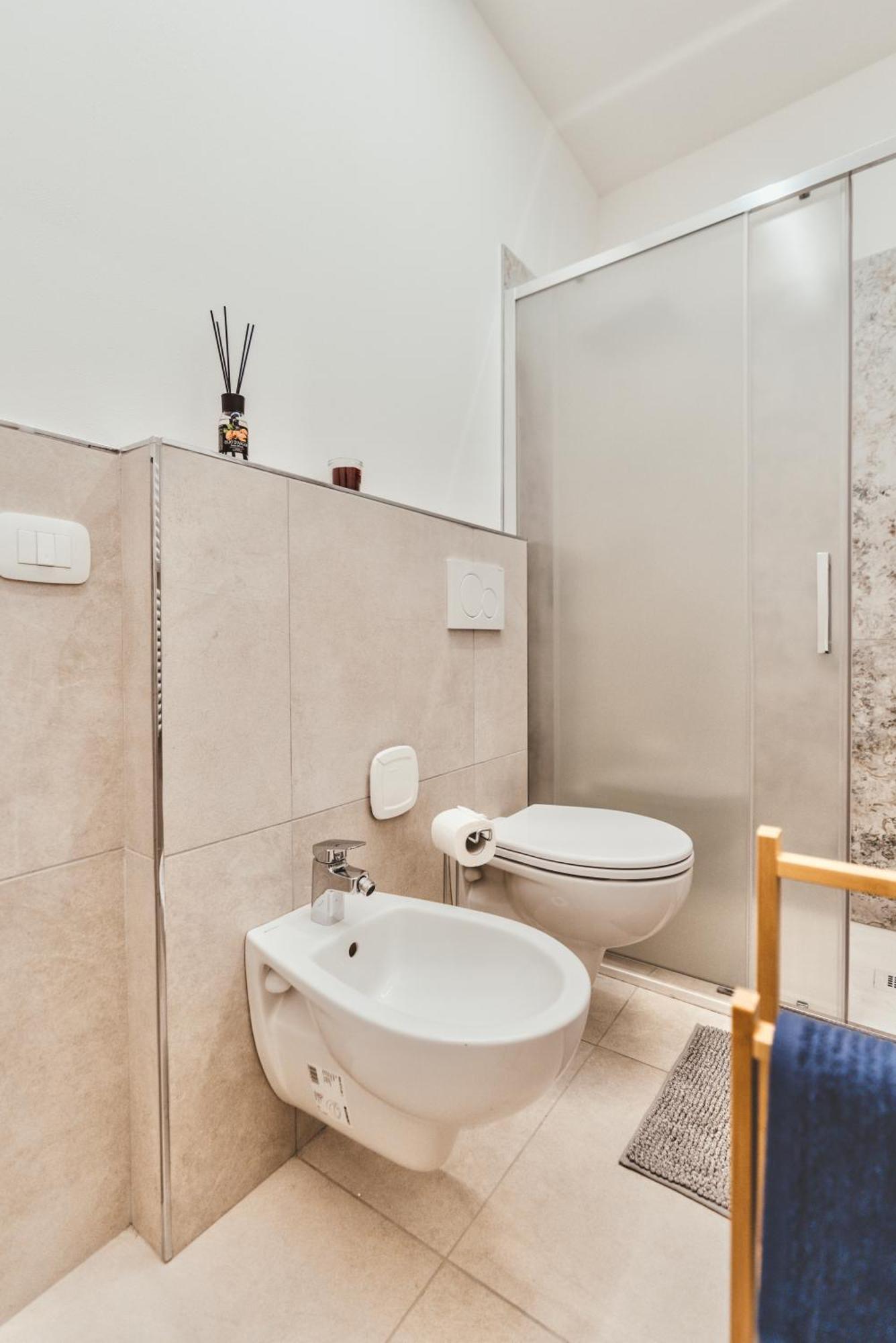 Exclusive Luxury Home With Private Parking ราเวนนา ภายนอก รูปภาพ